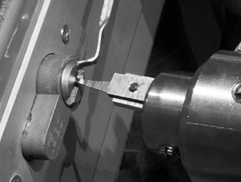 Mithatpaşa'da kapı açma hizmeti